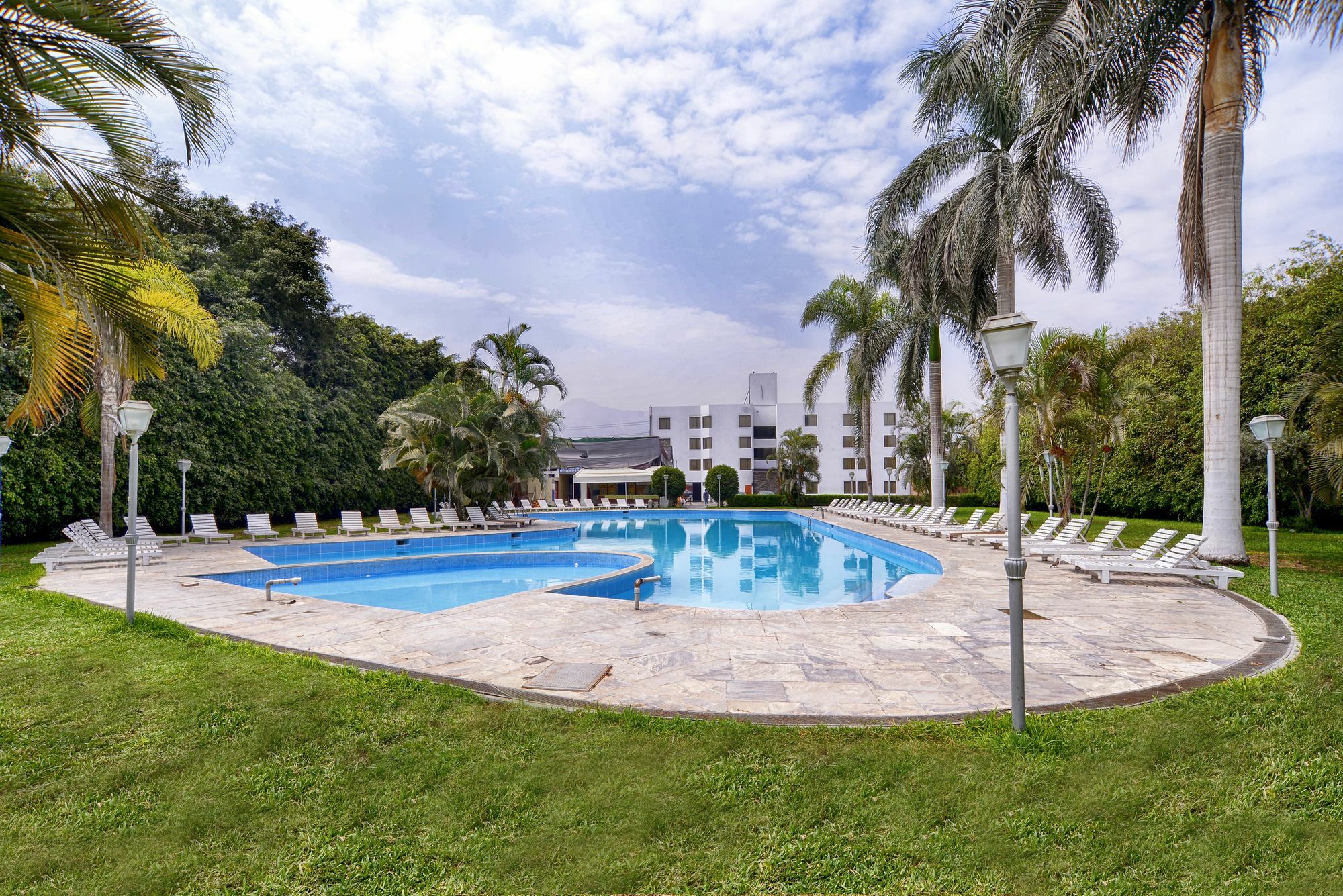 Hotel Hacienda Lima Norte Εξωτερικό φωτογραφία